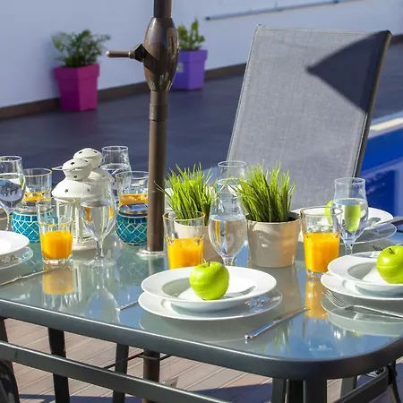 5 Star With Private Pool, 1482 Villa